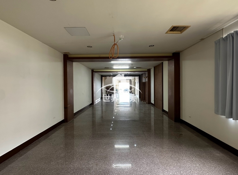 LINE_ALBUM_嘉義縣太保市麻太路49號_260828_2