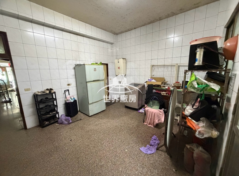 LINE_ALBUM_台南市永康區正南一街196號 一樓分租_260907_3